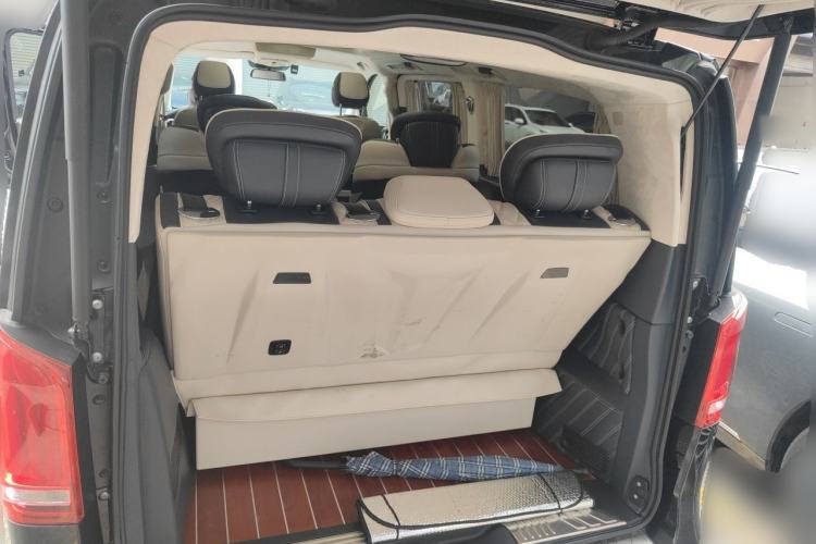 Used Mercedes-Benz V-Class 2018 V 260 L Prestige Extended Version China VI Trunk