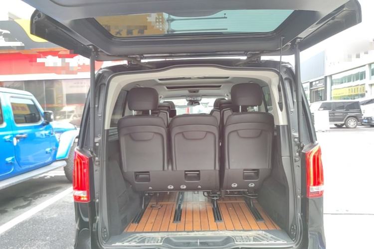 Used Mercedes-Benz V-Class 2018 V 260 Prestige Edition China VI Trunk
