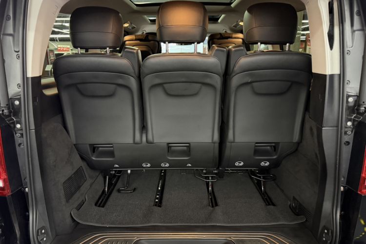 Used Mercedes-Benz V-Class 2018 V 260 Prestige Edition China VI Trunk