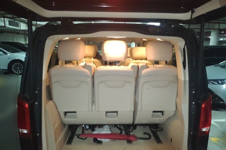 Used Mercedes-Benz V-Class 2018 V 260 Avantgarde Edition China VI Trunk