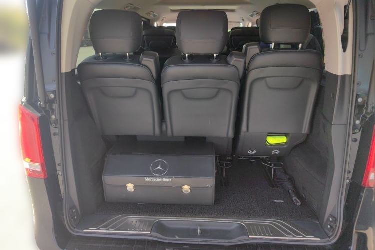 Used Mercedes-Benz V-Class 2018 V 260 L Prestige Extended Version China VI Trunk