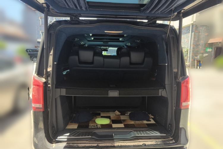 Used Mercedes-Benz V-Class  Trunk