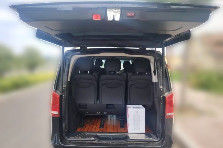 Used Mercedes-Benz V-Class 2018 V 260 Avantgarde Edition China VI Trunk