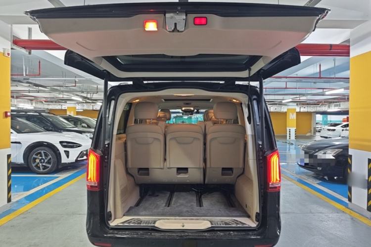 Used Mercedes-Benz V-Class 2018 V 260 Prestige Edition China VI Trunk