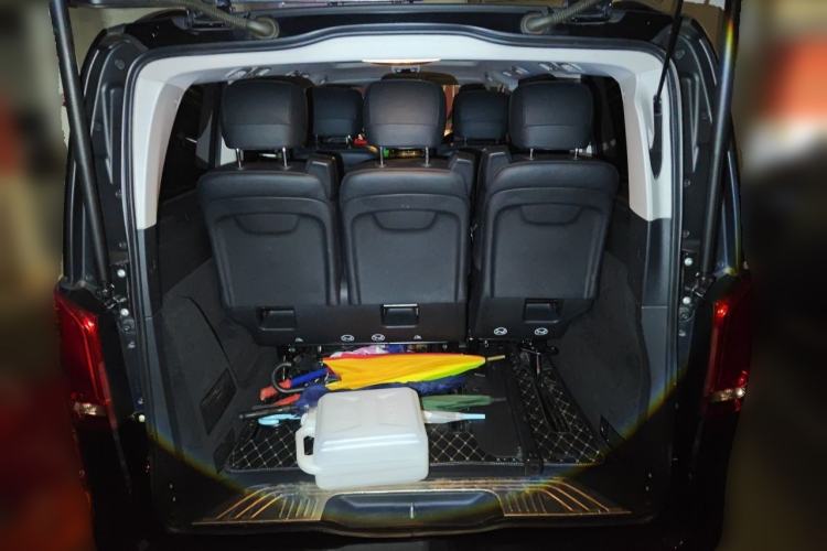 Used Mercedes-Benz V-Class 2018 V 260 Avantgarde Edition China VI Trunk