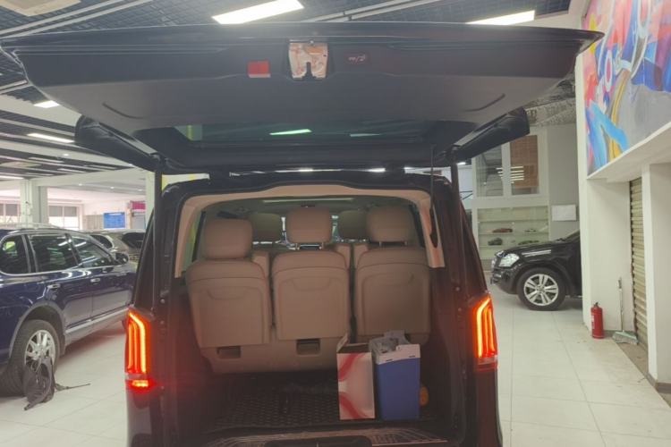 Used Mercedes-Benz V-Class 2018 V 260 Avantgarde Edition China V Trunk