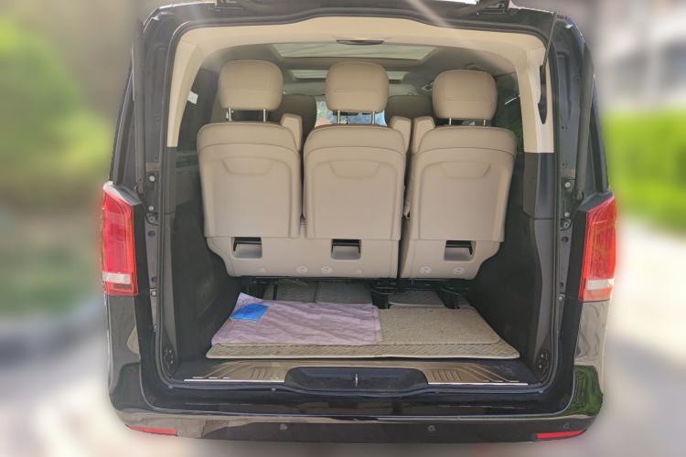 Used Mercedes-Benz V-Class 2018 V 260 Avantgarde Edition China VI Trunk