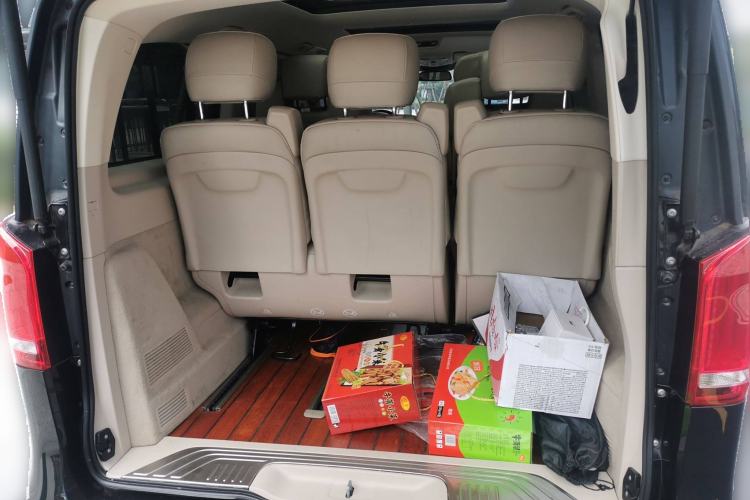Used Mercedes-Benz V-Class 2018 V 260 Avantgarde Edition China VI Trunk