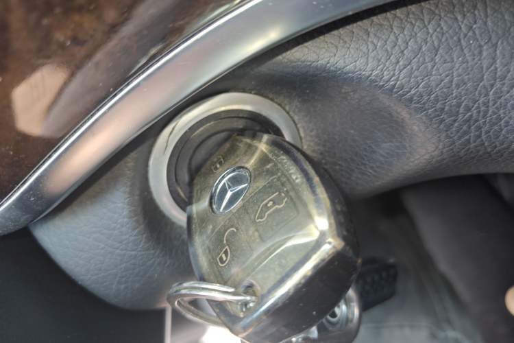 Used Mercedes-Benz V-Class 2018 V 260 L Prestige Extended Version China V Vehicle Key