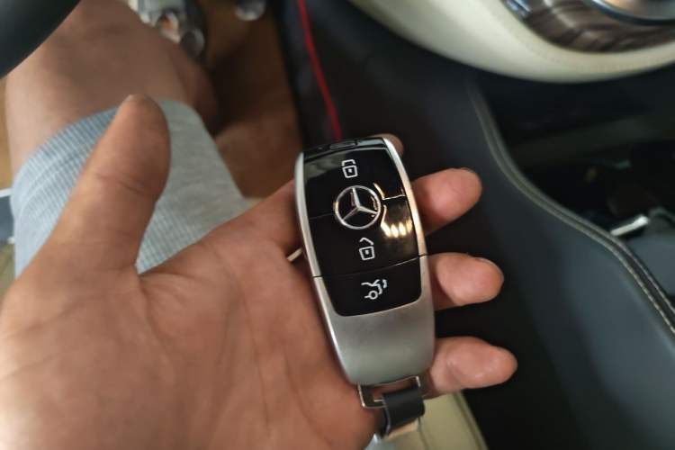 Used Mercedes-Benz V-Class 2018 V 260 L Prestige Extended Version China V Vehicle Key