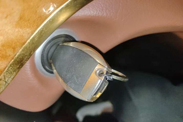 Used Mercedes-Benz V-Class  Vehicle Key