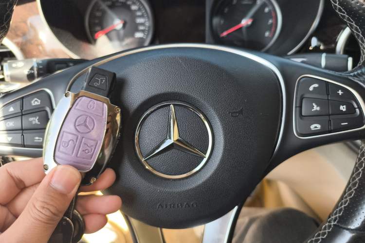 Used Mercedes-Benz V-Class 2018 V 260 Prestige Edition China VI Vehicle Key