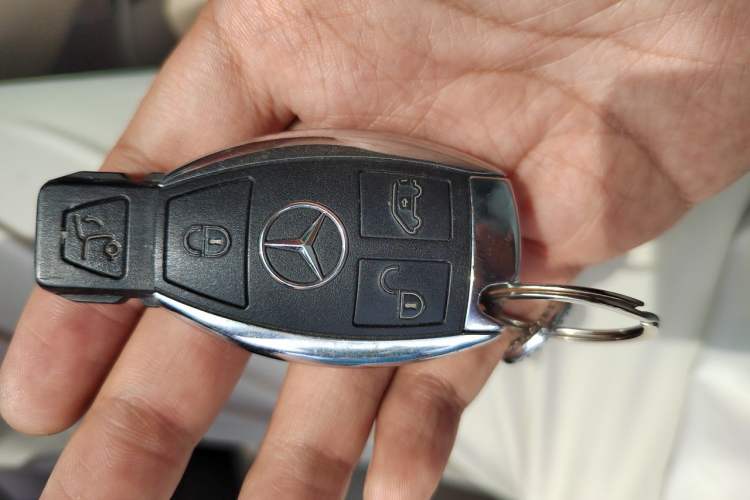 Used Mercedes-Benz V-Class 2018 V 260 L Prestige Extended Version China V Vehicle Key