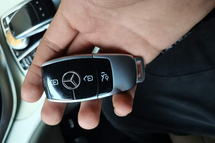 Used Mercedes-Benz V-Class 2018 V 260 L Prestige Extended Version China V Vehicle Key