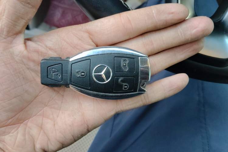 Used Mercedes-Benz V-Class 2018 V 260 L Prestige Extended Version China V Vehicle Key