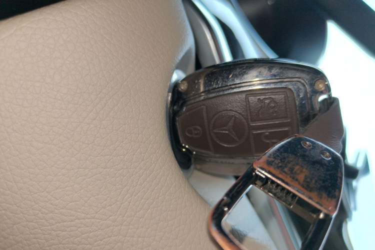 Used Mercedes-Benz V-Class 2018 V 260 Avantgarde Edition China V Vehicle Key