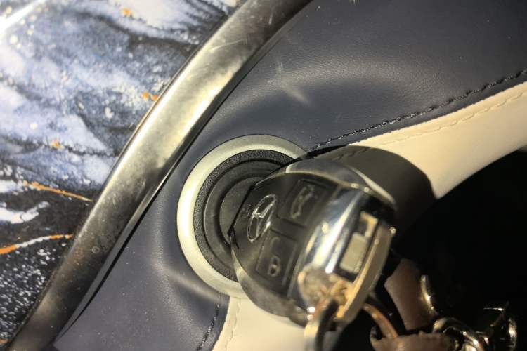Used Mercedes-Benz V-Class 2018 V 260 Avantgarde Edition China V Vehicle Key