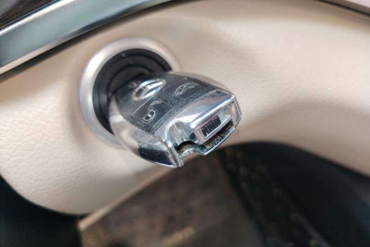 Used Mercedes-Benz V-Class 2018 V 260 Avantgarde Edition China V Vehicle Key