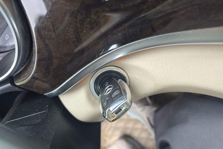 Used Mercedes-Benz V-Class 2018 V 260 L Prestige Extended Version China V Vehicle Key