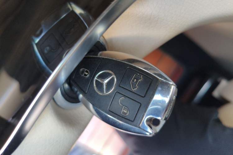Used Mercedes-Benz V-Class 2018 V 260 Avantgarde Edition China V Vehicle Key