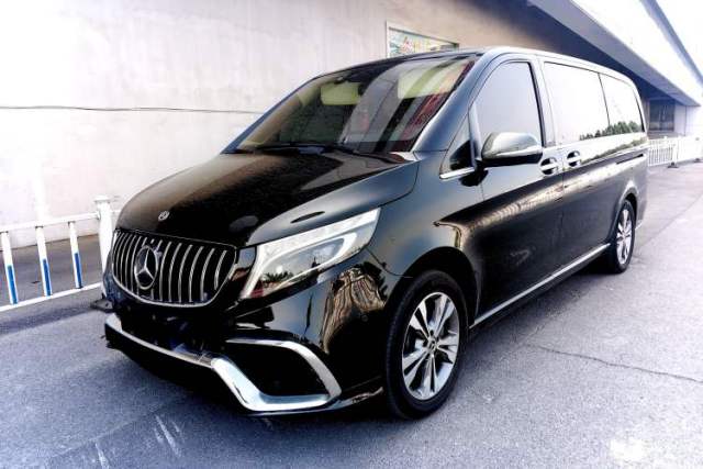 Używany Mercedes-Benz V-Class 2018 V 260 Avantgarde Edition China VI