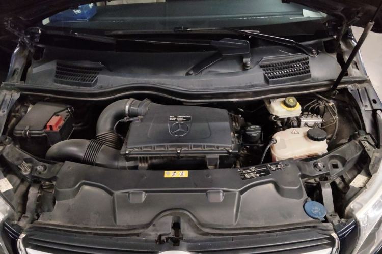 Used Mercedes-Benz V-Class 2018 V 260 Avantgarde Edition China VI Engine Bay