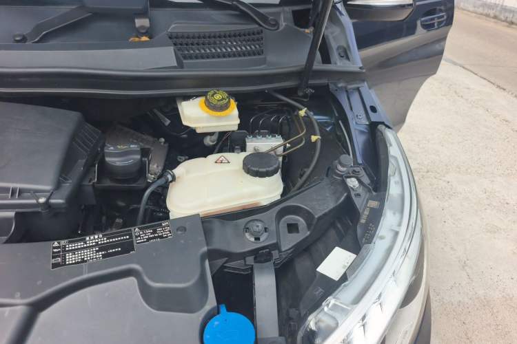 Used Mercedes-Benz V-Class 2018 V 260 Avantgarde Edition China V Engine Bay Left
