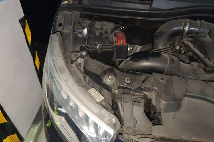 Used Mercedes-Benz V-Class 2018 V 260 Avantgarde Edition China V Engine Bay Right