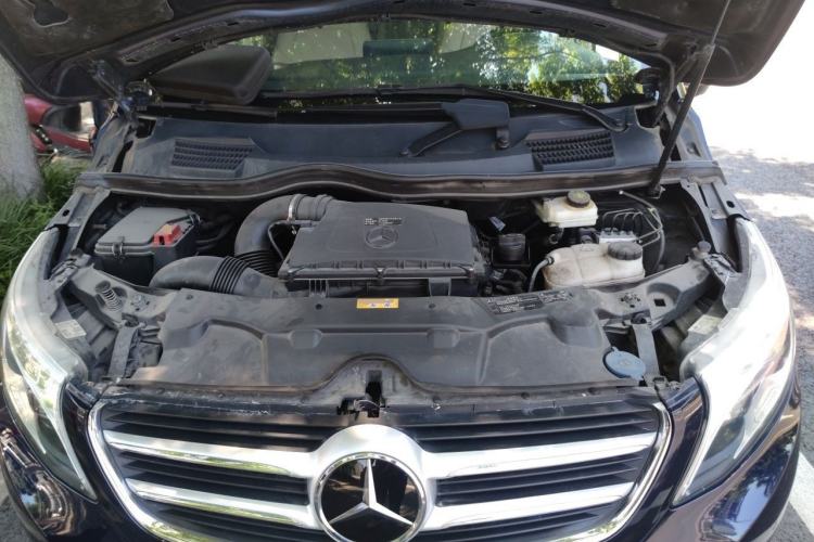 Used Mercedes-Benz V-Class 2018 V 260 Prestige Edition China VI Engine Bay