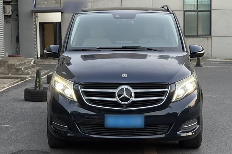 Used Mercedes-Benz V-Class 2018 V 260 Prestige Edition China VI Exterior 1