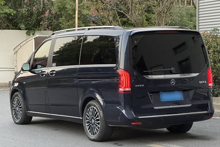 Used Mercedes-Benz V-Class 2018 V 260 Prestige Edition China VI Exterior 2