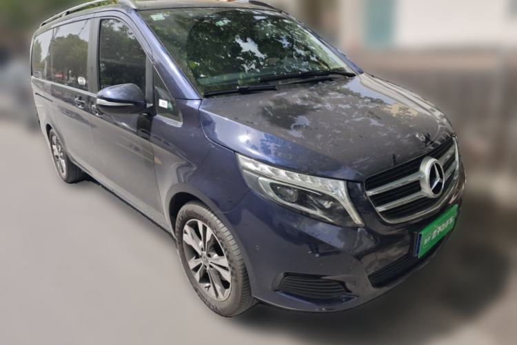 Used Mercedes-Benz V-Class 2018 V 260 Avantgarde Edition China VI Front Right 45 Deg