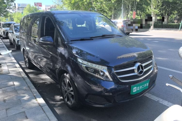 Used Mercedes-Benz V-Class 2018 V 260 Avantgarde Edition China V Front Right 45 Deg