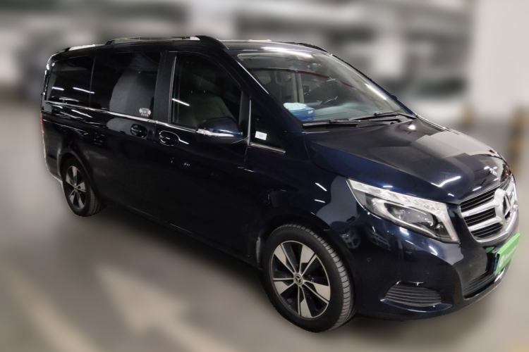 Used Mercedes-Benz V-Class 2018 V 260 Avantgarde Edition China VI Front Right 45 Deg
