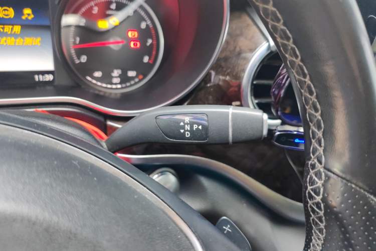Used Mercedes-Benz V-Class 2018 V 260 L Prestige Extended Version China VI Gear Lever