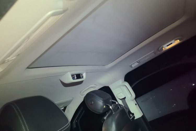 Used Mercedes-Benz V-Class 2018 V 260 L Prestige Extended Version China VI Headliner