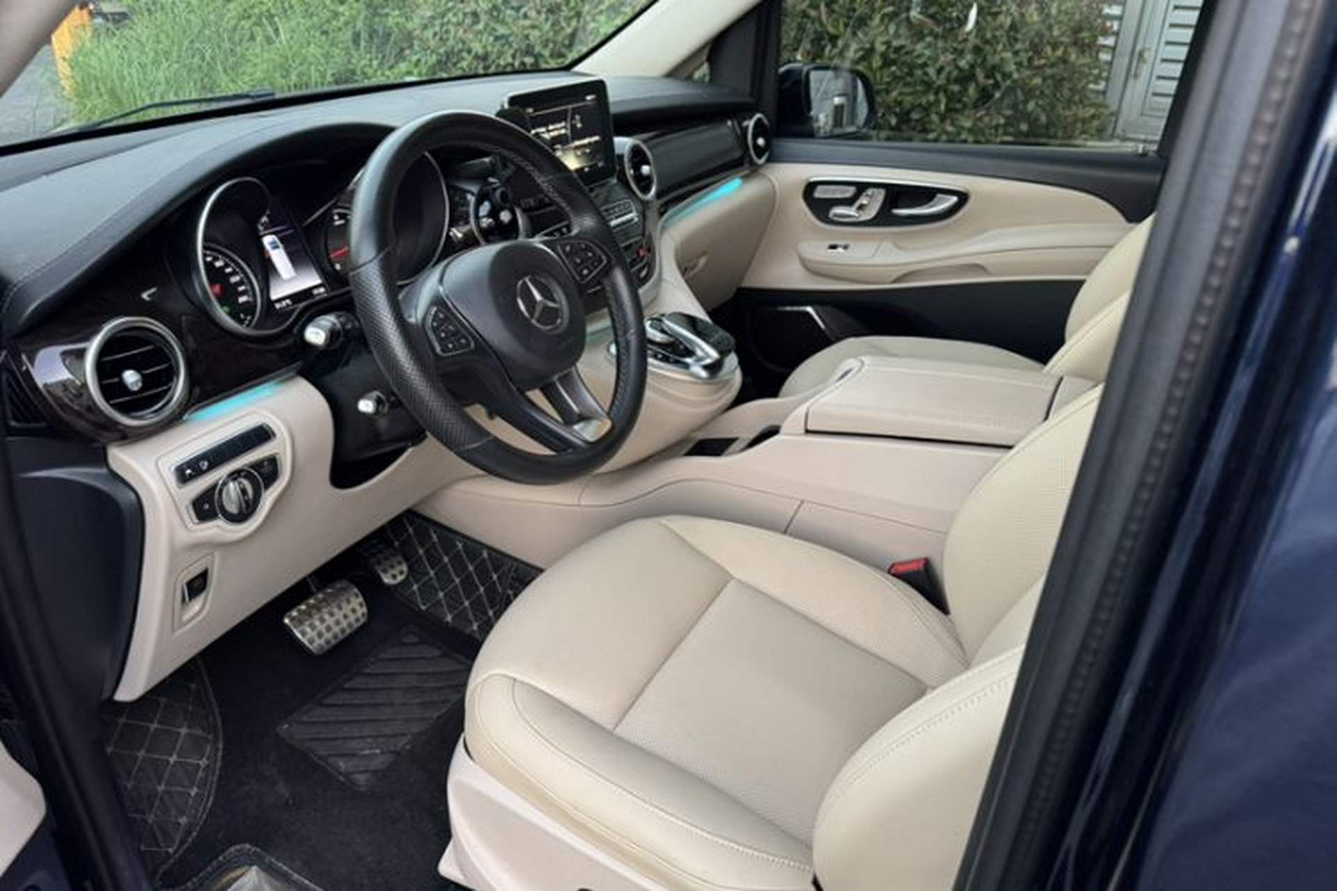 Used Mercedes-Benz V-Class 2018 V 260 Prestige Edition China VI Interior 1