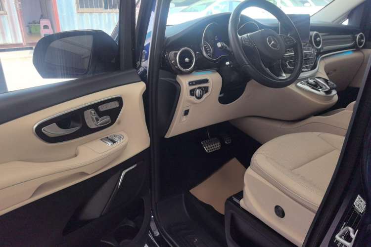 Used Mercedes-Benz V-Class 2018 V 260 L Prestige Extended Version China VI Interior 2