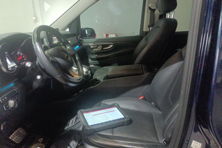 Used Mercedes-Benz V-Class 2018 V 260 Avantgarde Edition China V Left Front Seat