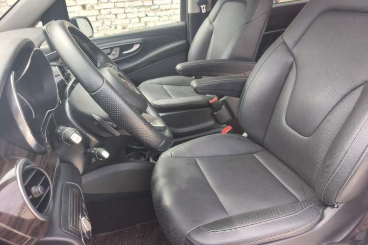 Used Mercedes-Benz V-Class 2018 V 260 Avantgarde Edition China V Left Front Seat