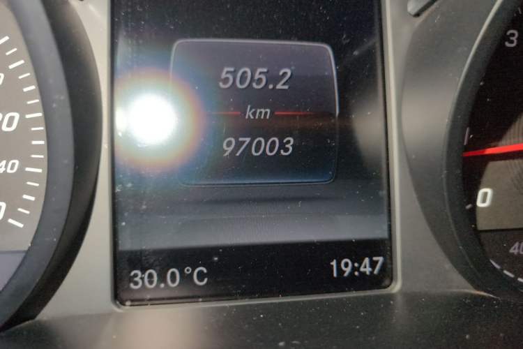 Used Mercedes-Benz V-Class 2018 V 260 L Prestige Extended Version China V Odometer Close Up