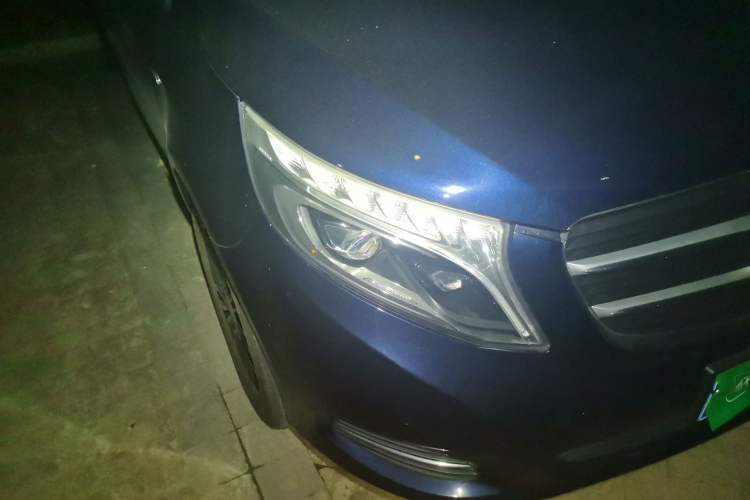 Used Mercedes-Benz V-Class 2018 V 260 L Prestige Extended Version China VI Right Front Headlight