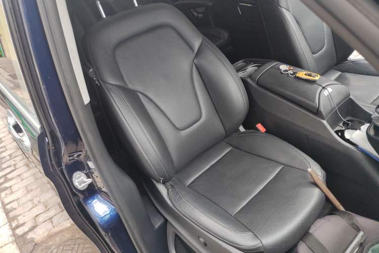 Used Mercedes-Benz V-Class 2018 V 260 L Prestige Extended Version China VI Right Front Seat