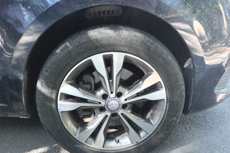 Used Mercedes-Benz V-Class 2018 V 260 Avantgarde Edition China V Right Front Wheel Hub