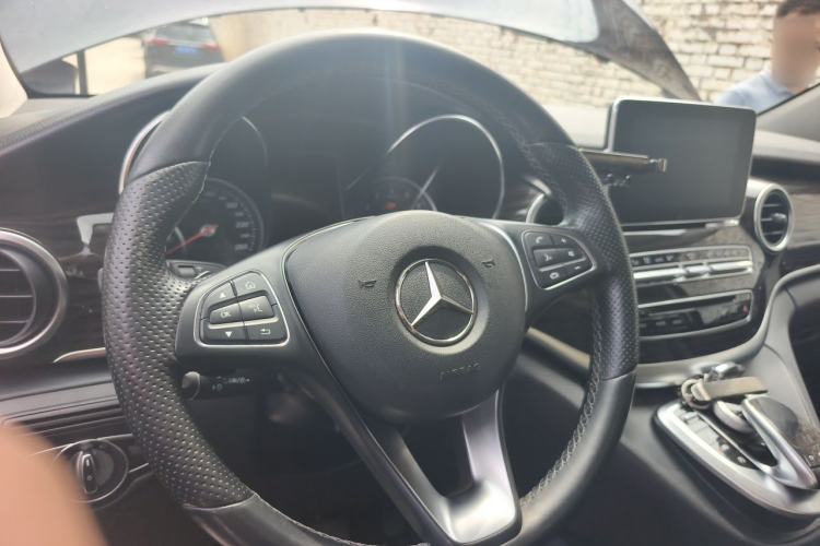 Used Mercedes-Benz V-Class 2018 V 260 Avantgarde Edition China V Steering Wheel