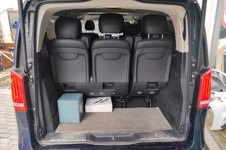 Used Mercedes-Benz V-Class 2018 V 260 L Prestige Extended Version China VI Trunk