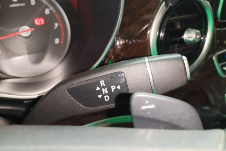 Used Mercedes-Benz V-Class 2018 V 260 Prestige Edition China V Gear Lever