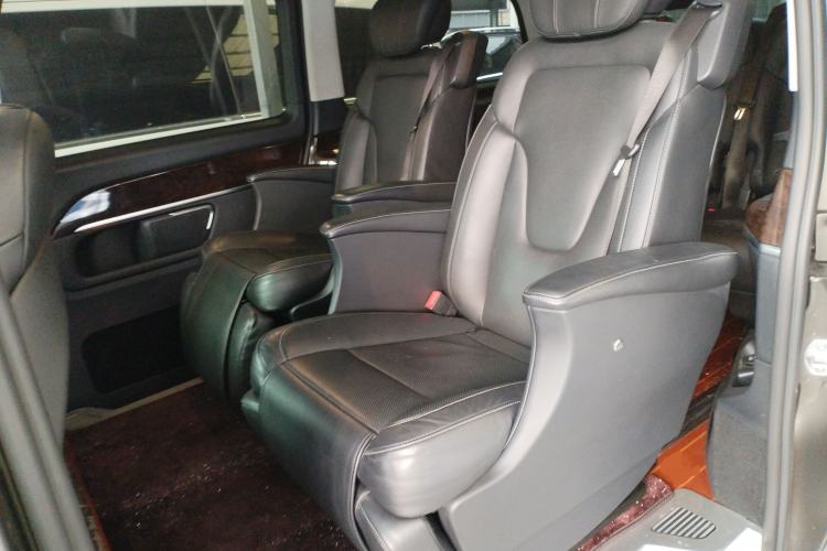Used Mercedes-Benz V-Class 2018 V 260 Prestige Edition China V Interior 4