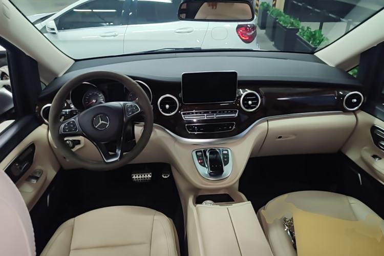 Used Mercedes-Benz V-Class 2018 V 260 Prestige Edition China V Center Console