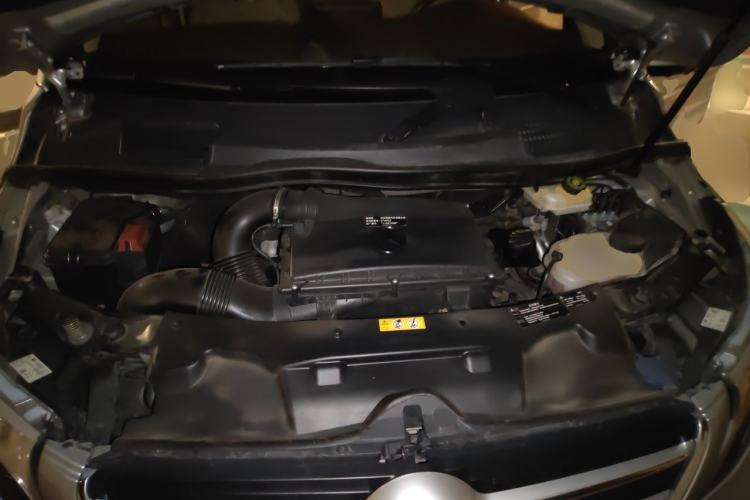 Used Mercedes-Benz V-Class 2018 V 260 L Prestige Extended Version China VI Engine Bay